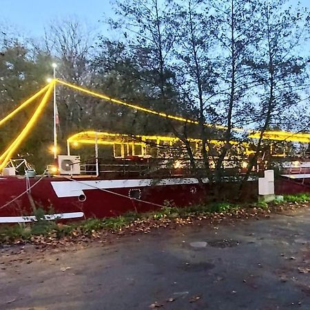 péniche chambre d'hôtes Dole Exterior foto