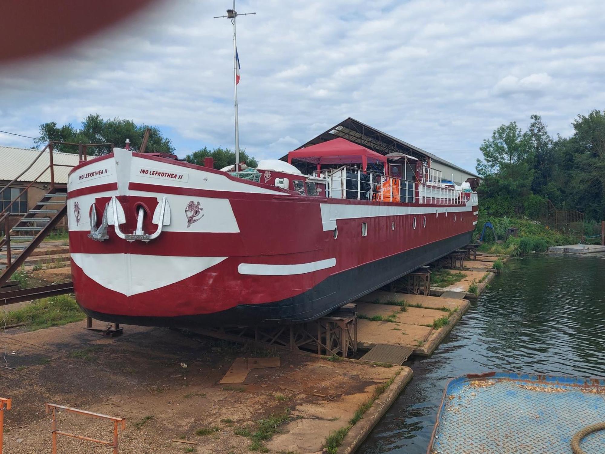 péniche chambre d'hôtes Dole Exterior foto